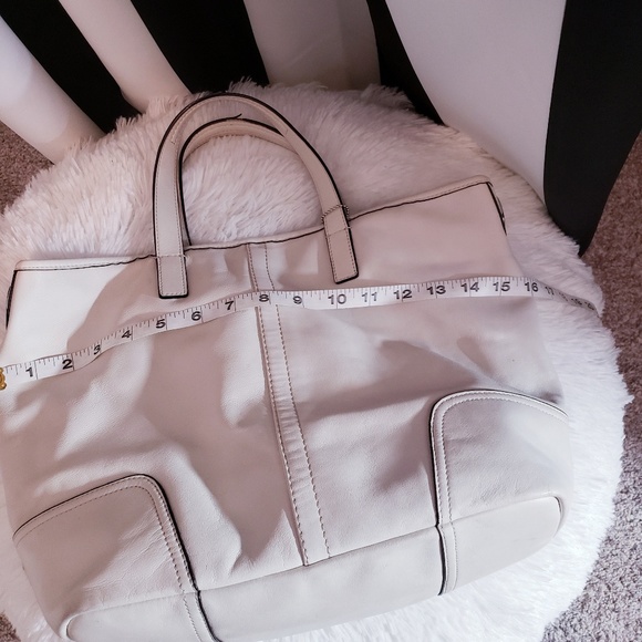 Extra Pics.COACH Hadley Leather Tote - 🌹Listing 2 - Picture 4 of 8